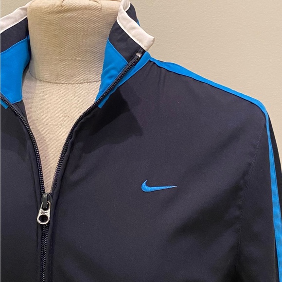 Nike Womens Navy Lightweight Track Jacket with Light Blue Side Stipe / Size M - Picture 2 of 14